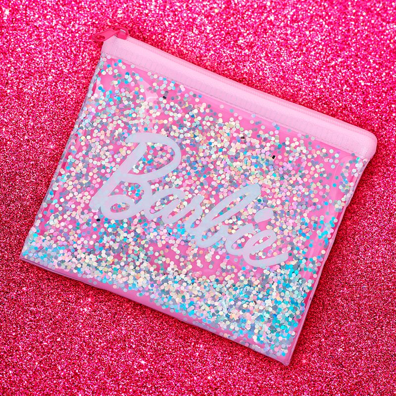 Holi! Poniendo el granito de arena… en esta fiebre rosa 🥰 🧶Lapicera Barbie  🧶Técnica Tapestry 🧶Tejida 100% en hilaza de a