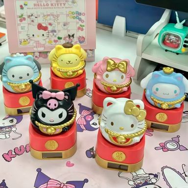 BlindLab Blind Box Sanrio Lucky Cat 12 cm Movimiento Solar